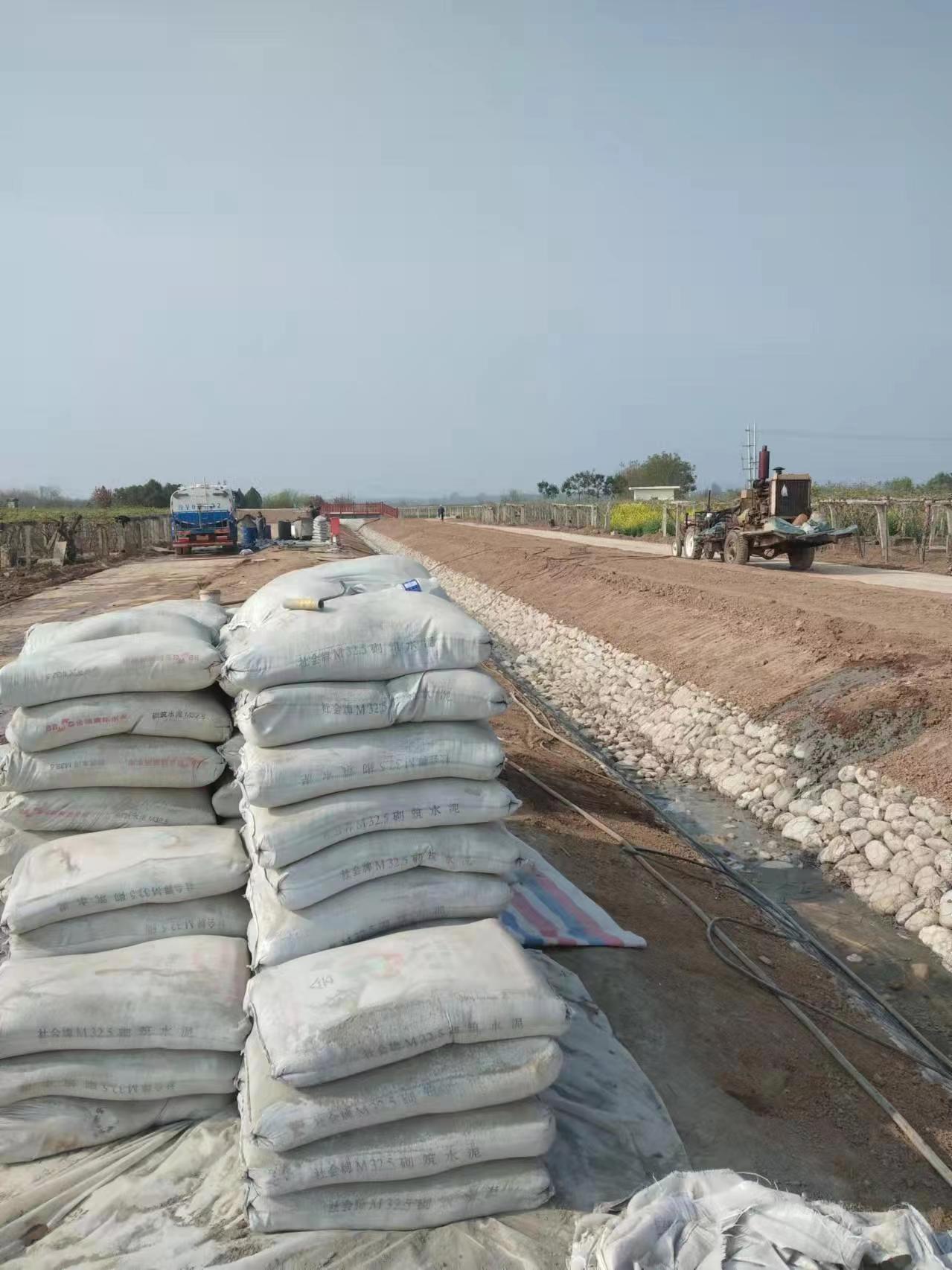 白碱滩小导管注浆